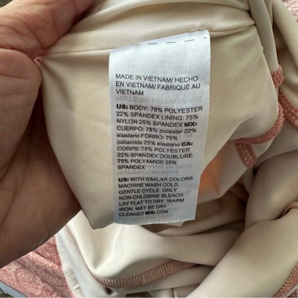 Chico's Pink  Leggings Zenergy So Slimming Python Pocket Leggings Dogwood Sz 14 - Picture 8 of 9